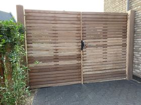 Iroko maatwerk poort 