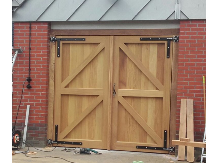 Iroko maatwerk poort 