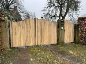 Aanbieding: Exclusieve eiken poort – sterk afgeprijsd!