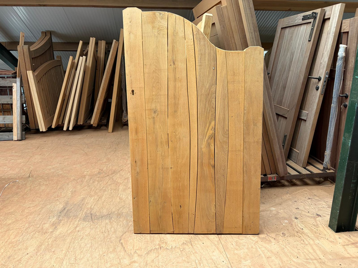Aanbieding: Exclusieve eiken poort – sterk afgeprijsd!